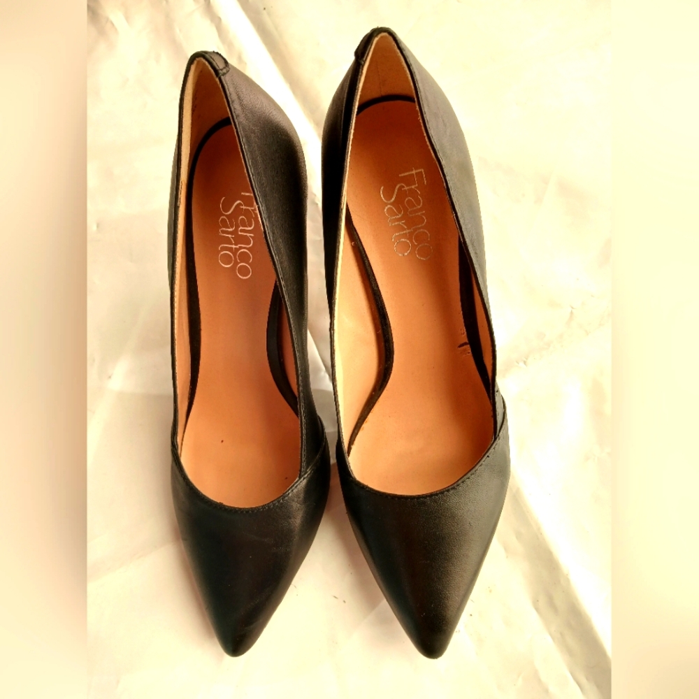 Franco Sarto Sleek Black Pointed-Toe Pumps